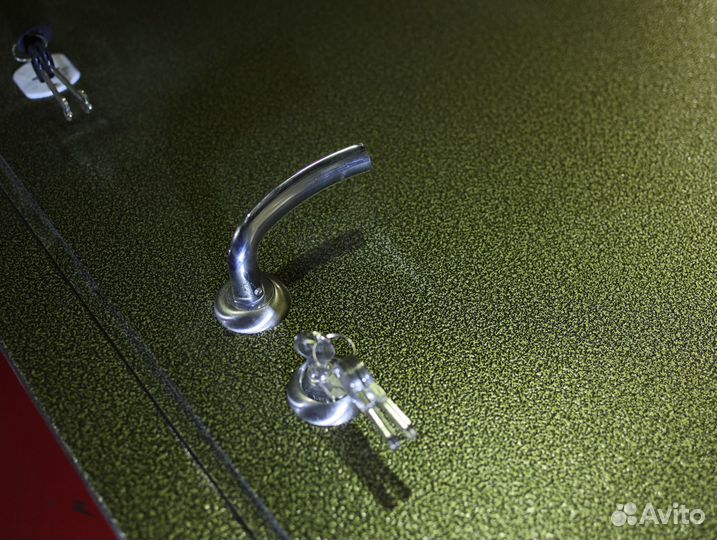 Дверь входная металлическая