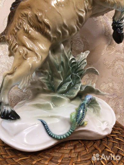 Статуэтка Козел с ящрицей Karl Ens Германия