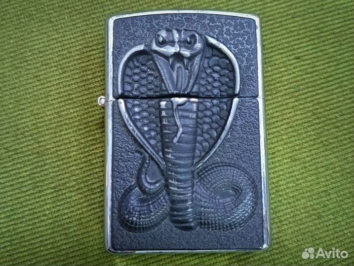 Зажигалка Кобра