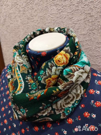 Снуд из павловопосадского платка. Ручная работа