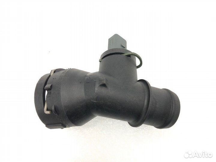 Фланец системы охлаждения Volkswagen Jetta 1K2 BXE