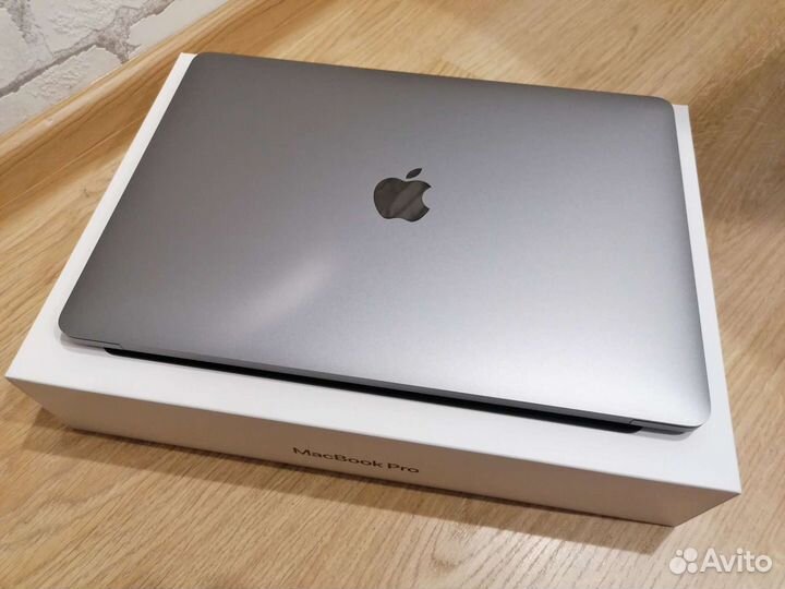 Apple MacBook Pro 13 2021 m1 16/256gb чек гарантия