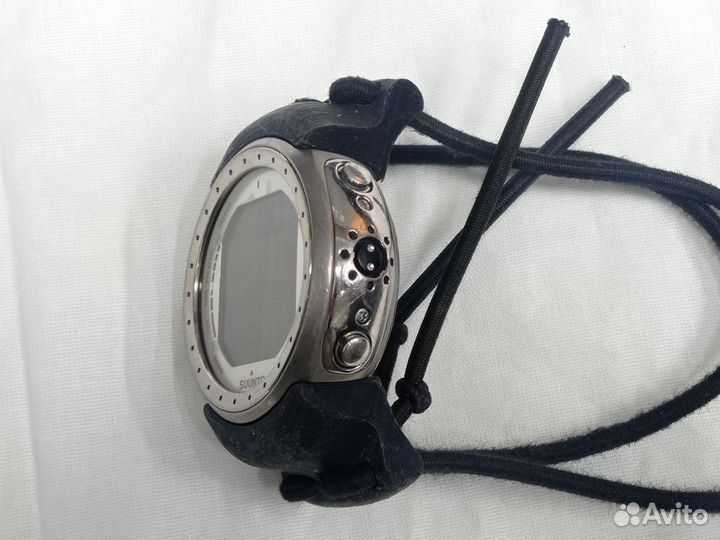 Компьютер для дайвинга suunto D9