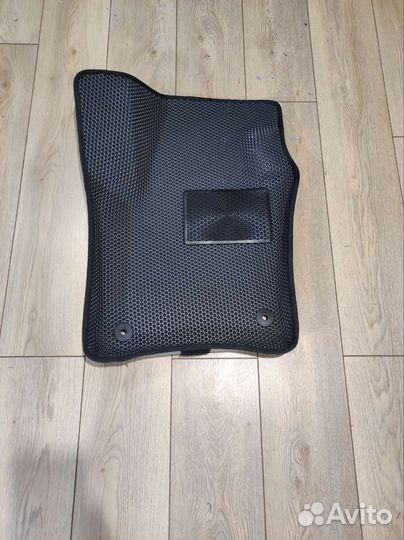 Автоковры водительские EVA Nissan Bassara JU30 Ева