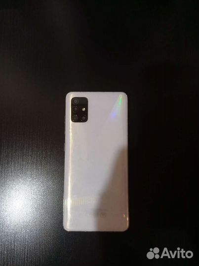 Мобильные телефоны