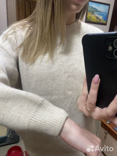 Свитер женский новый 42