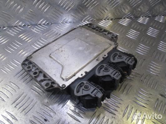 Блок управления двигателем renault clio 3 (89C09PF