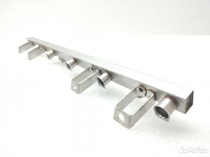 Топливная рейка (рампа) Bmw 5-Series F11 2.5 2011