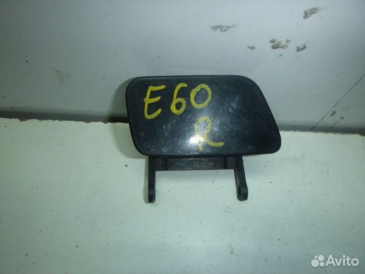 Кронштейн форсунки омывателя фары BMW E60/E61 2003