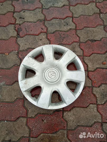 Колпак r15 toyota