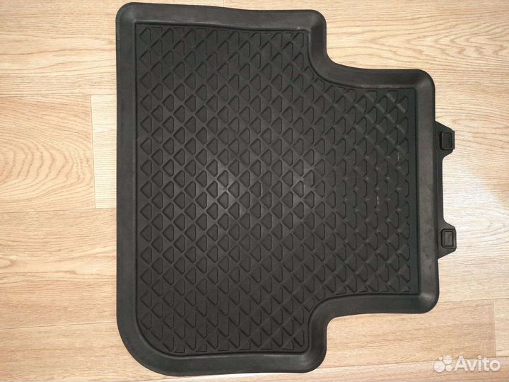 Оригинальные резиновые коврики volkswagen Tiguan 2
