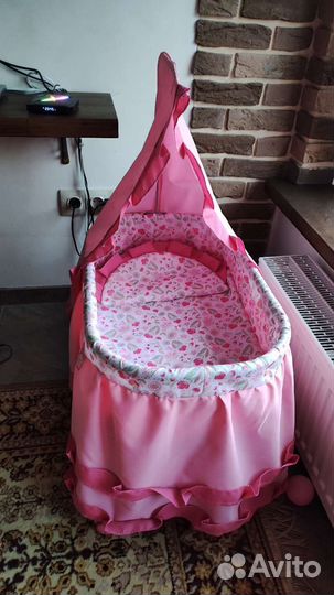 Детская кроватка для кукол