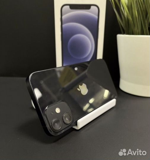 iPhone 12, 64 ГБ