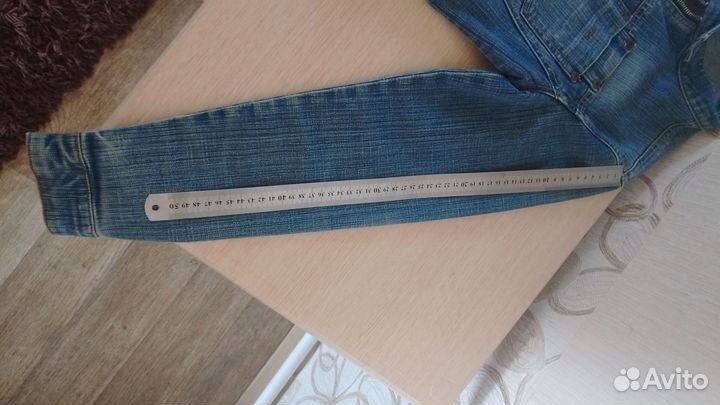 Куртка джинсовая