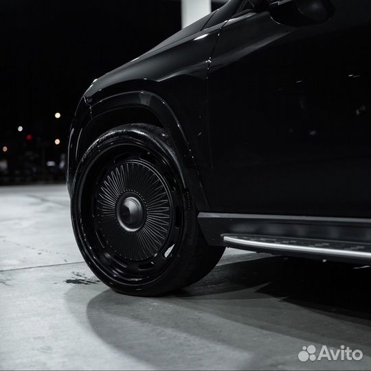 Кованые диски GT Forged R23 на Mercedes GLS