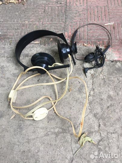 Наушники одни для радио,другие 3,5мм