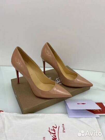 Туфли женские Christian Louboutin