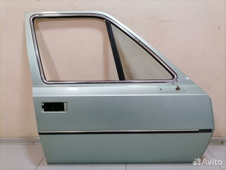 Дверь передняя правая Volvo 340 1984-1991