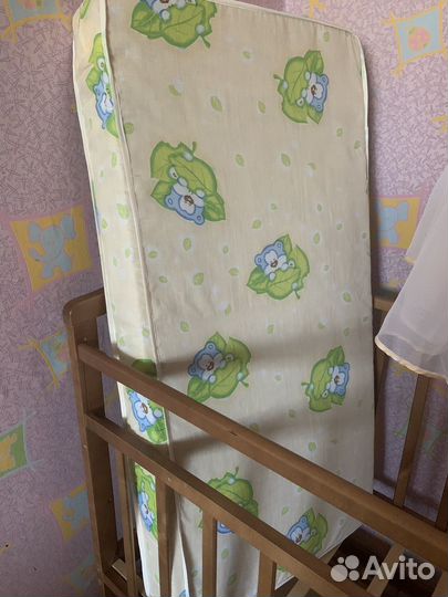 Детская кроватка