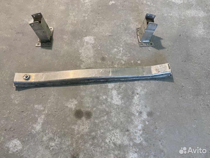 Передний усилитель бампера. Ауди а4 б9 а5 f5