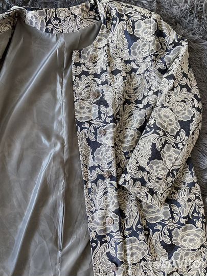 Плащ пальто