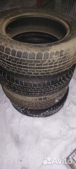 Hankook Nordik IS RW08 235/60 R18 103T