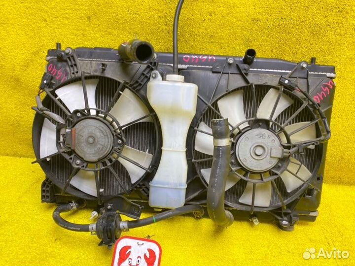 Радиатор основной передний Honda Freed Spike/Freed