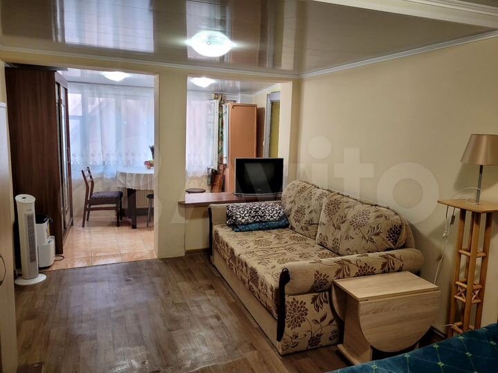 Комната 20 м² в 1-к., 1/2 эт.