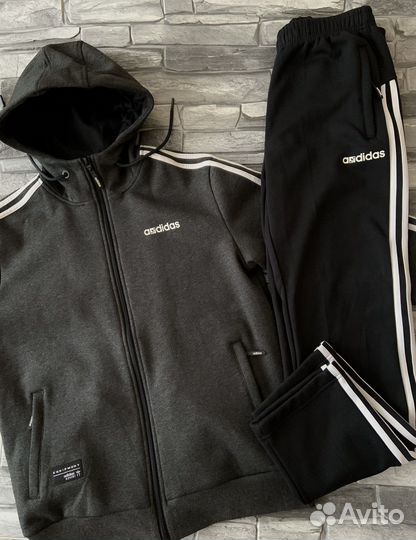 Спортивный костюм адидас на флисе р48-52