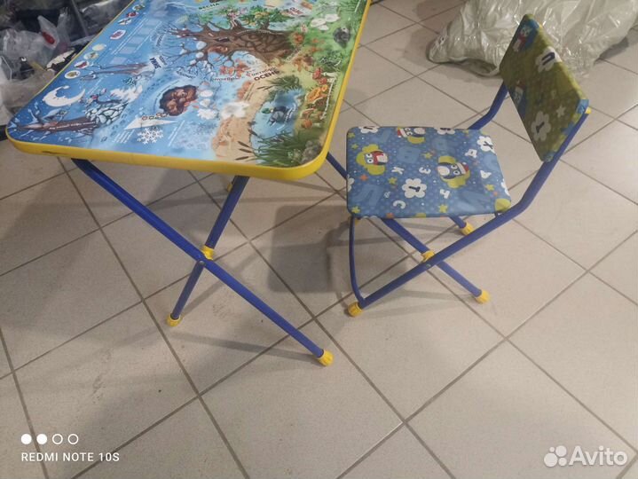 Детский стол и стул