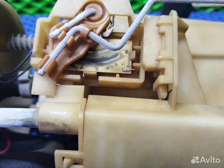 Топливный насос Volvo s40 v40