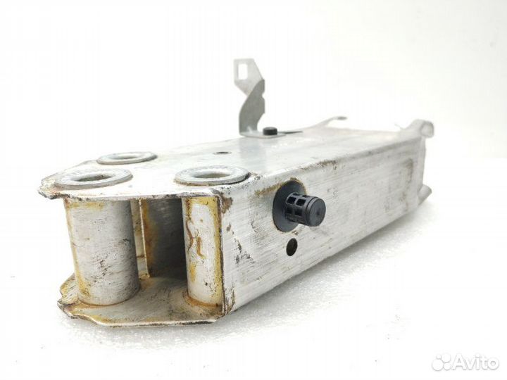 Кронштейн усилителя бампера передний правый Bmw