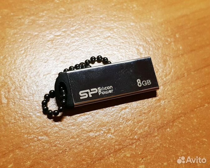 Игра NFS Most Wanted Black Edition + флешка 8GB