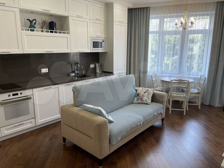 2-к. квартира, 52 м², 5/10 эт.