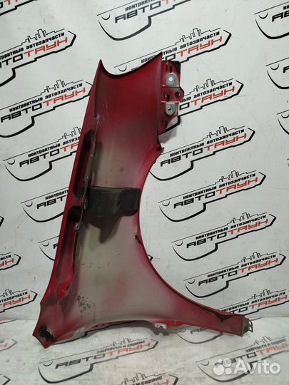 Крыло volkswagen golf jetta 1K2 1K5 MK5 1K5821021A переднее левое красный, LA3H KA9564