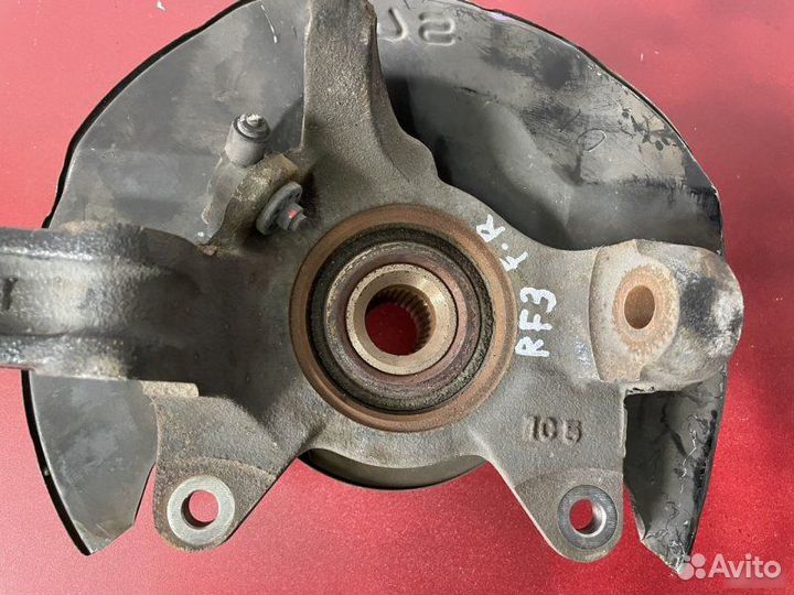 Ступица передняя правая Honda Stepwgn RF3 2.0 AT