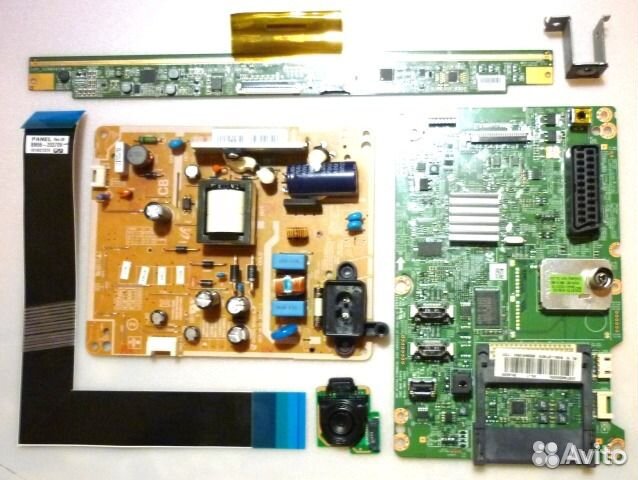 Samsung UE32FH4003W и Daewoo DPP-32A2 по частям