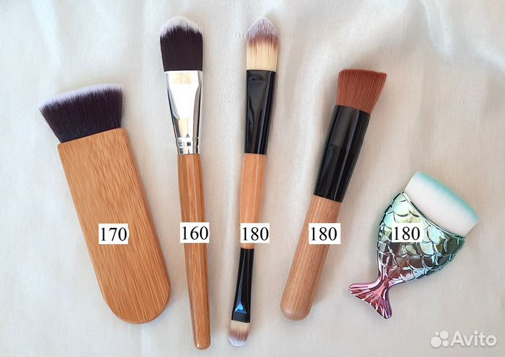 Новые кисти для макияжа (разные)