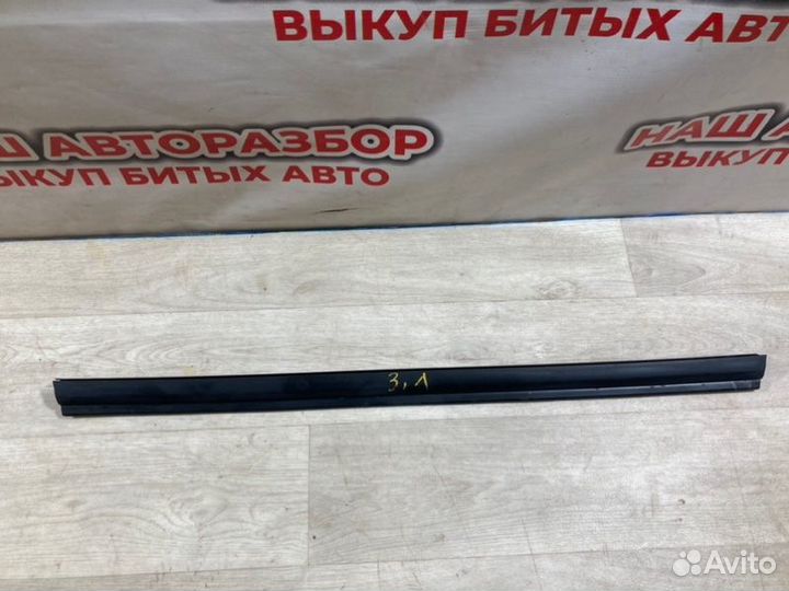 Уплотнитель стекла двери задний левый Datsun On-Do