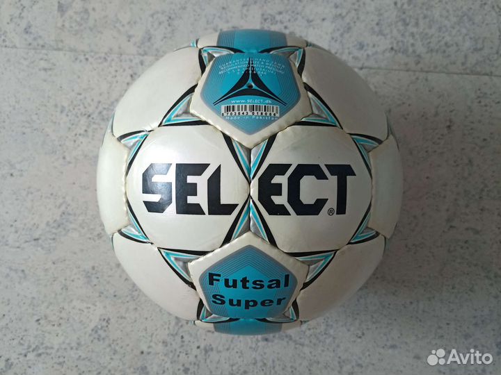 Футбольный мяч