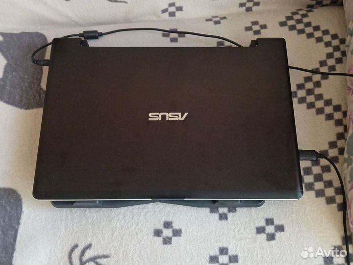Ноутбук asus