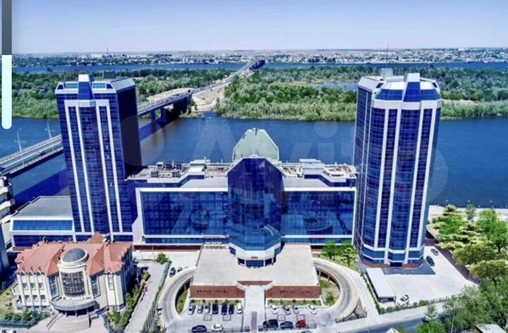 4-к. квартира, 117 м², 10/17 эт.