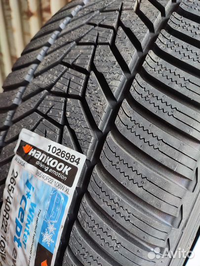 Hankook Winter I'Cept Evo 3 X W330A 265/40 R22 106W