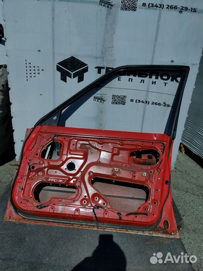 Дверь передняя правая Mazda 323 BF