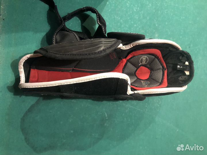 Bauer хоккейные щитки