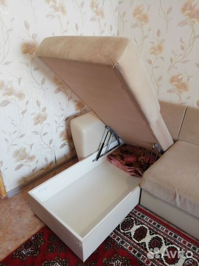 Продам угловой диван