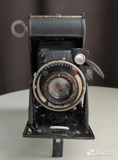 Немецкий фотоаппарат Voigtlander Bessa
