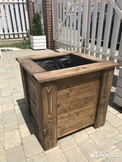 Уличные кашпо из дерева