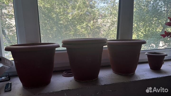 Горшки для цветов пластиковые