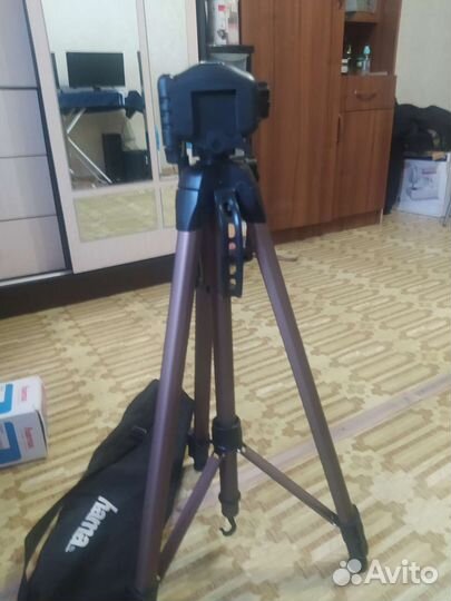 Штатив для фотоаппарата профессиональный